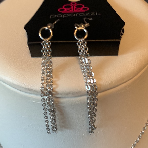 Lot of Three (3) Paparazzi Iridescent Necklaces With Matching Earrings. NWT - Picture 9 of 10